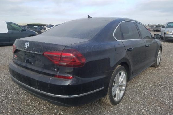 фото Volkswagen Passat Se