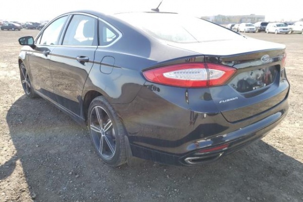 фото Ford Fusion SE