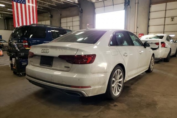 фото Audi A4 Premium Plus