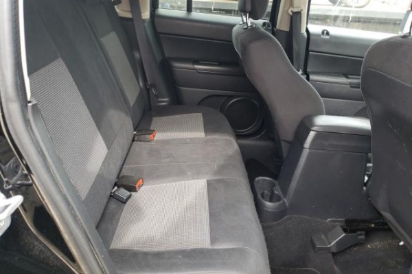 фото jeep  PATRIOT SPORT