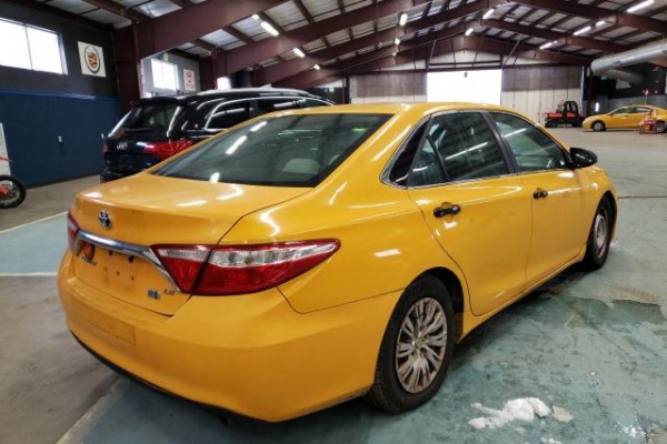 фото Toyota Camry HYBRID