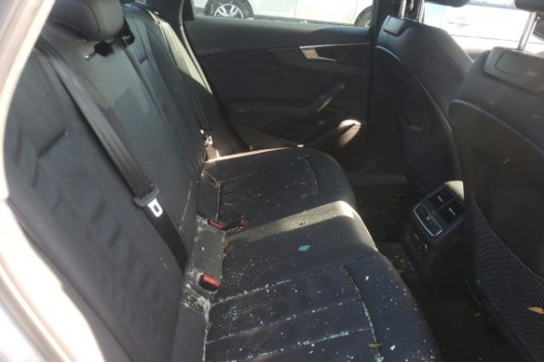 фото Audi A4 Premium Plus