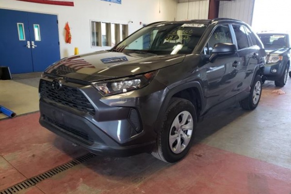 фото Toyota RAV4 LE