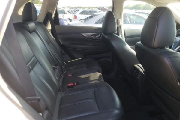 фото Nissan ROGUE S