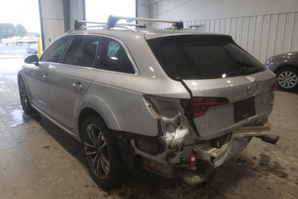 фото Audi A4 Premium Plus ALLROAD