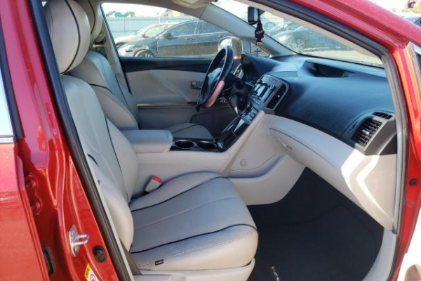 фото TOYOTA VENZA