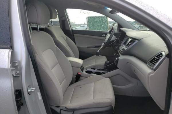 фото HYUNDAI TUCSON SEL