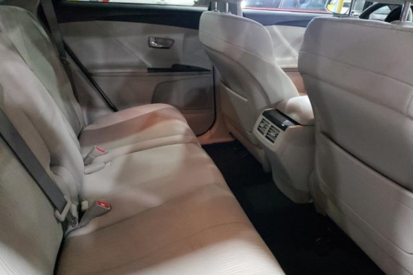 фото TOYOTA VENZA