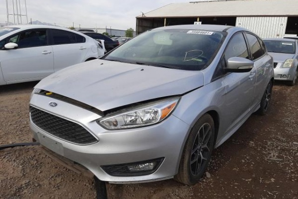 фото Ford Focus SE