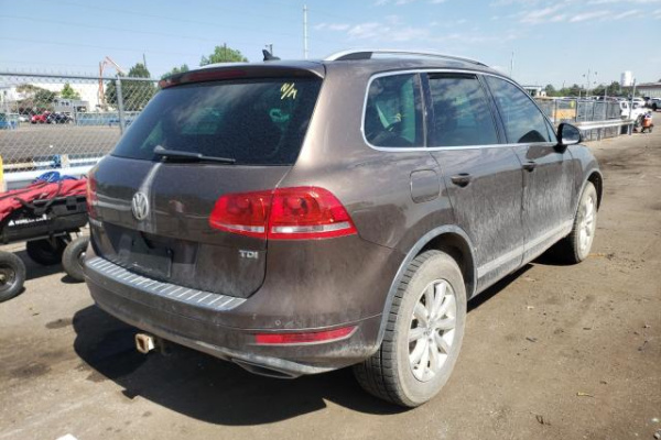 фото VOLKSWAGEN TOUAREG