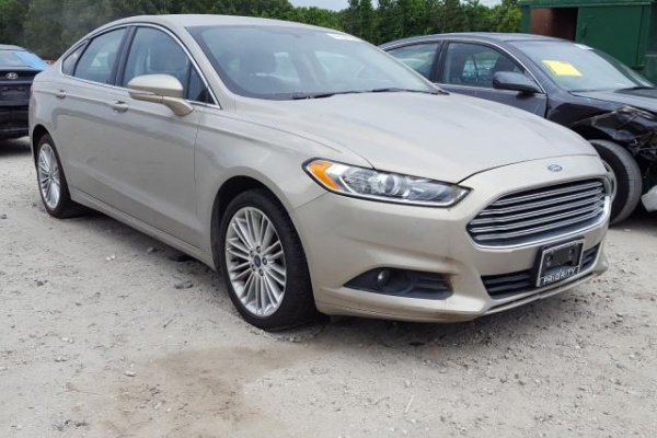 фото Ford Fusion SE