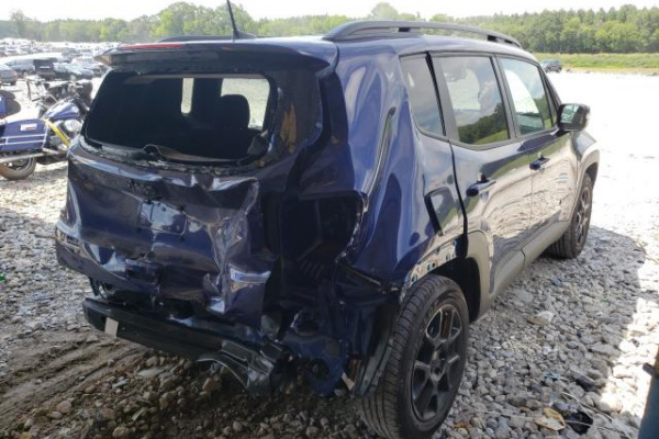 фото JEEP RENEGADE LATITUDE