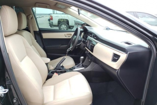 фото Toyota COROLLA L