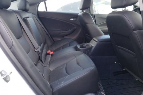 фото Chevrolet Volt LT