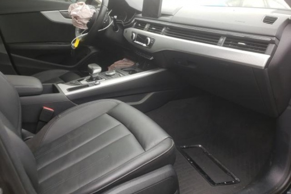 фото Audi A4 Premium Plus
