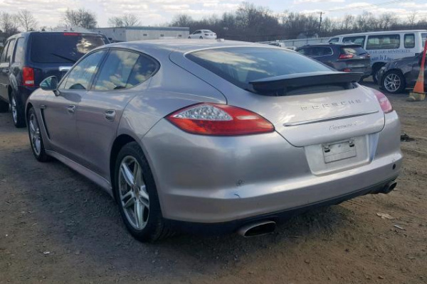 фото PORSCHE PANAMERA 2