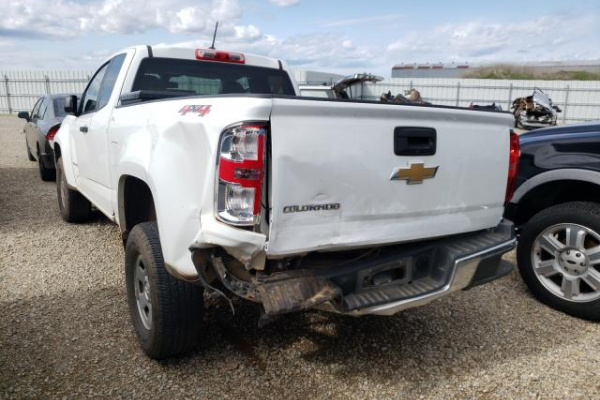 фото CHEVROLET COLORADO