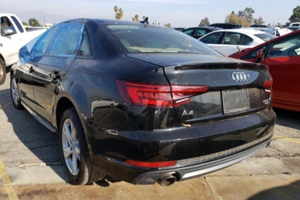 фото Audi A4 Premium