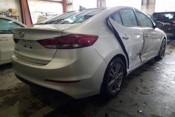 фото Hyundai Elantra SEL