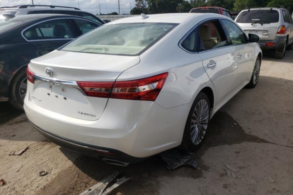 фото Toyota AVALON XLE