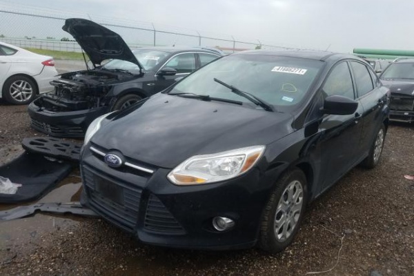 фото Ford Focus SE