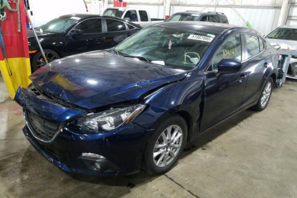 фото Mazda 3 TOURING