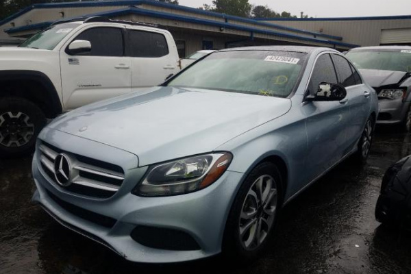 фото Mercedes-Benz C 300