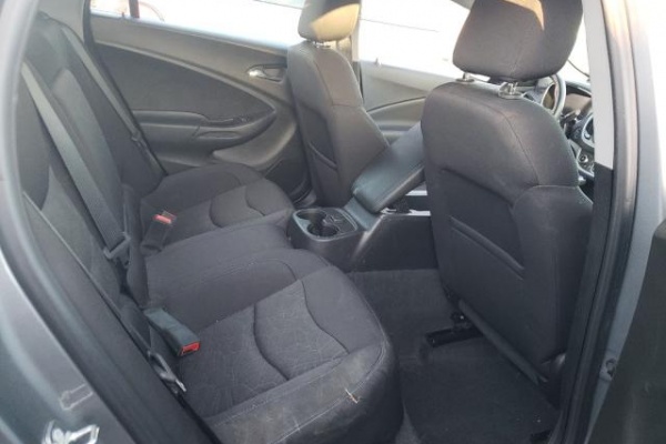 фото Chevrolet Volt LT