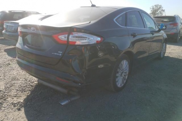 фото Ford Fusion SE HYBRID