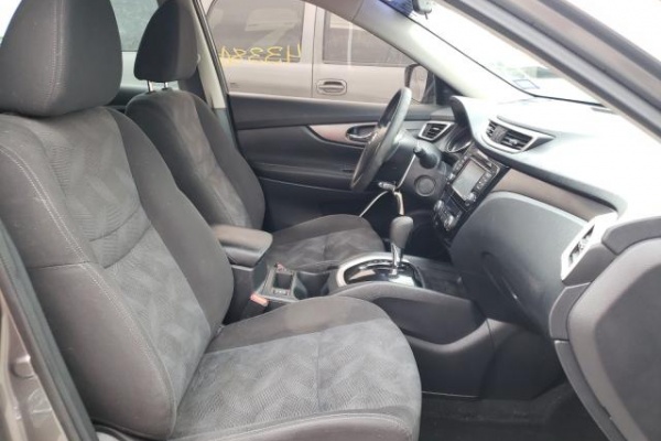 фото Nissan ROGUE S