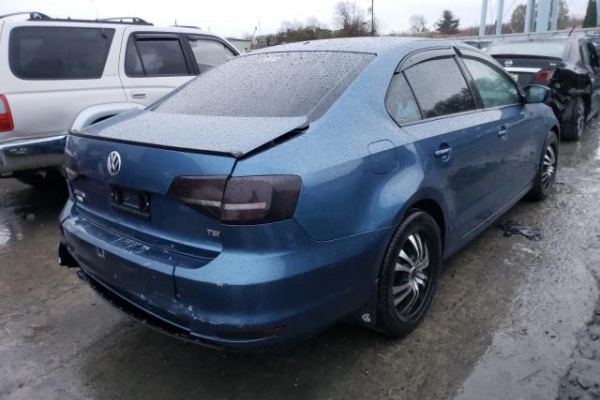 фото Volkswagen Jetta S