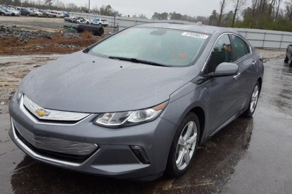 фото Chevrolet Volt LT