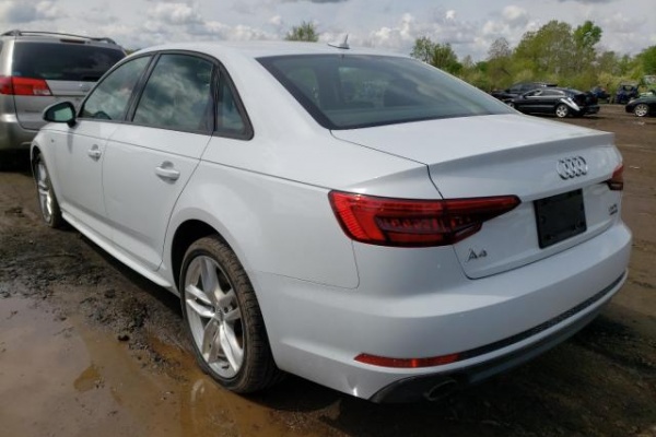 фото Audi A4 PREMIUM