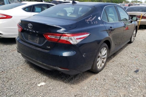 фото Toyota Camry L