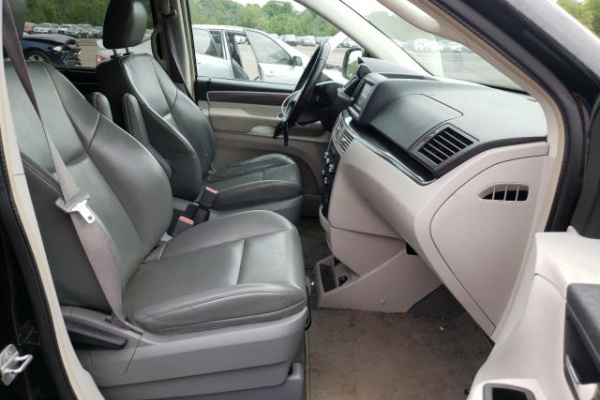фото Volkswagen ROUTAN SEL