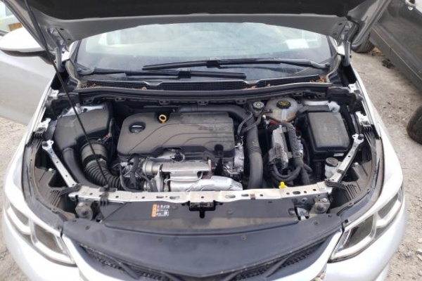 фото Chevrolet Cruze LS