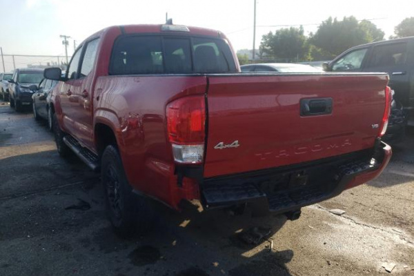 фото TOYOTA TACOMA
