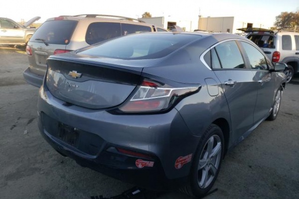 фото Chevrolet Volt LT