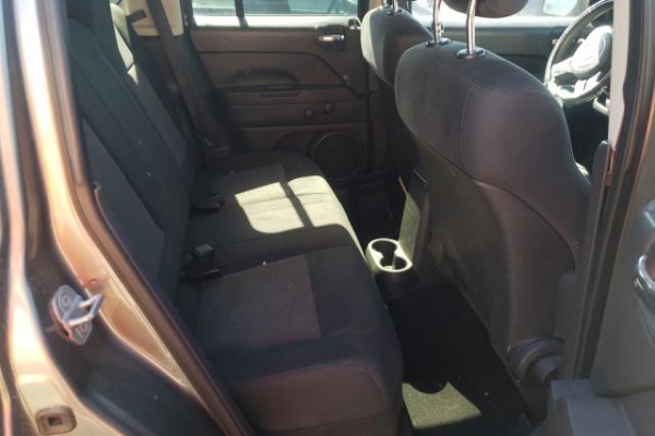 фото jeep PATRIOT SPORT