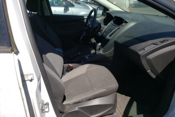 фото Ford Focus SE