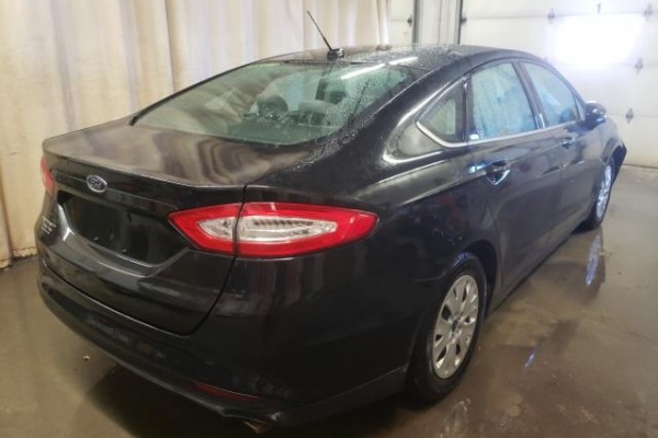 фото Ford Fusion S