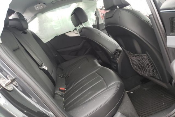 фото Audi A4 Premium Plus