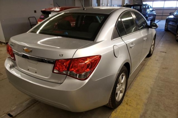 фото Chevrolet Cruze LT