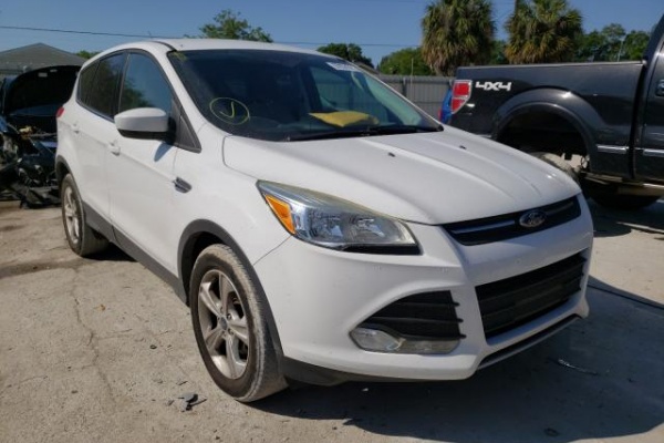 фото Ford Escape SE