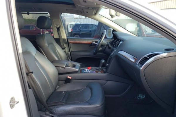 фото Audi Q7 PRESTIGE