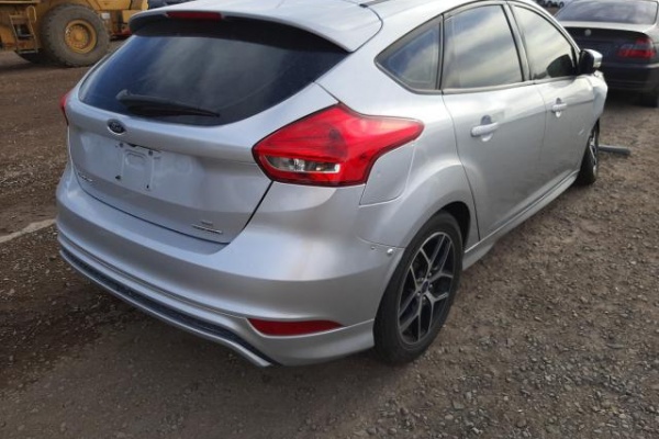 фото Ford Focus SE