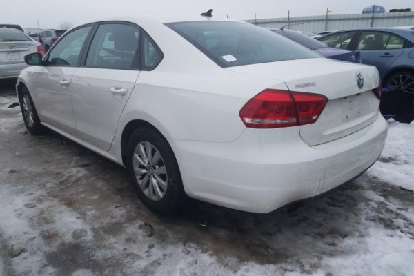 фото Volkswagen Passat S