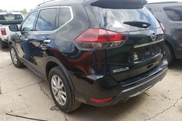 фото Nissan ROGUE S