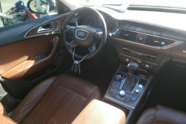 фото Audi A6 Premium