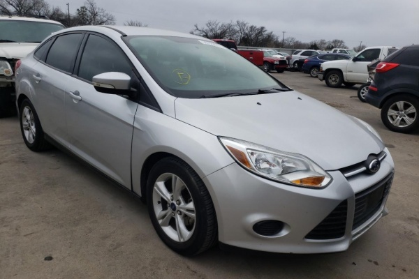 фото Ford Focus SE